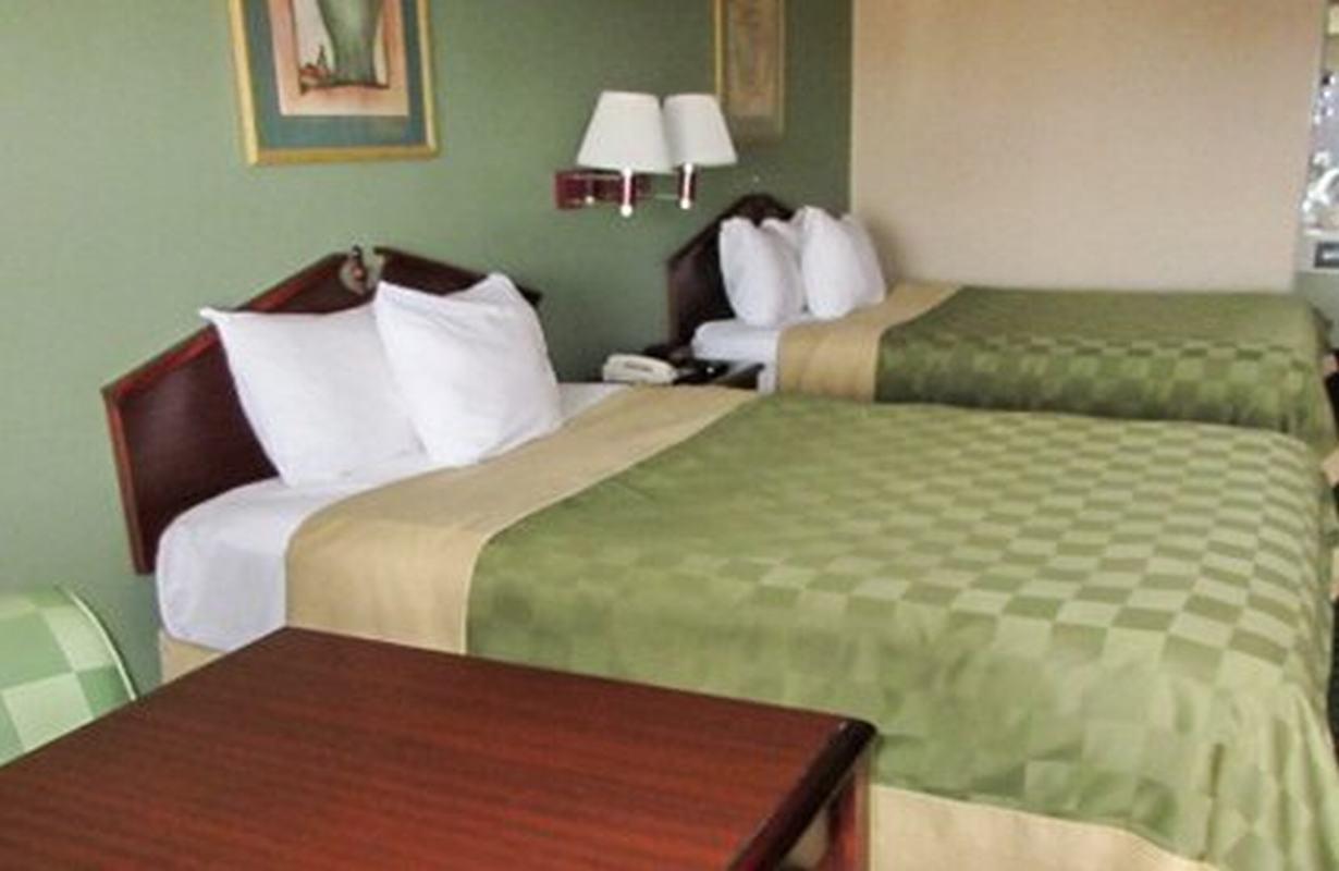 Quality Inn & Suites Near Robins Air Force Base Warner Robins Exteriör bild