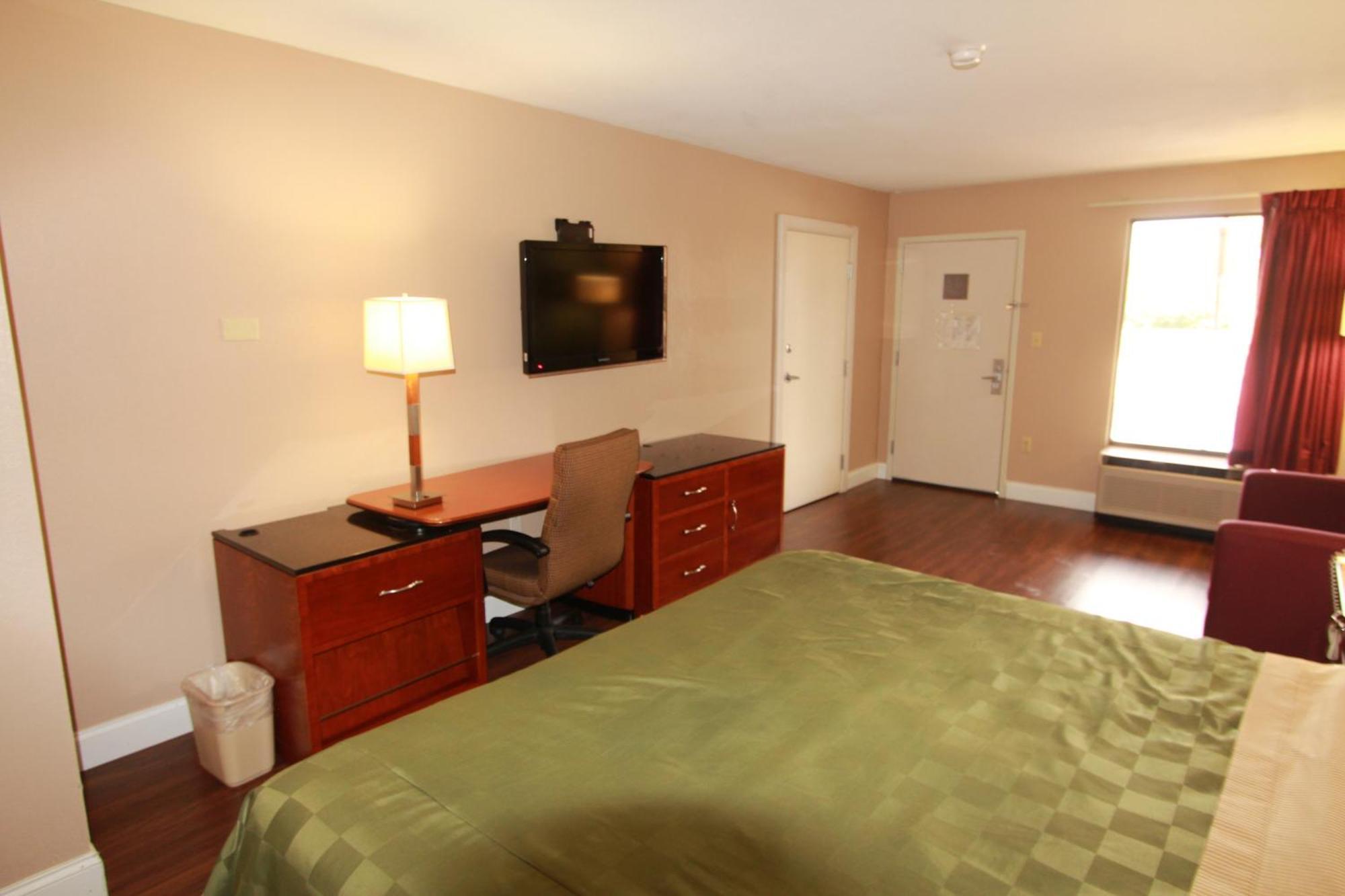 Quality Inn & Suites Near Robins Air Force Base Warner Robins Exteriör bild