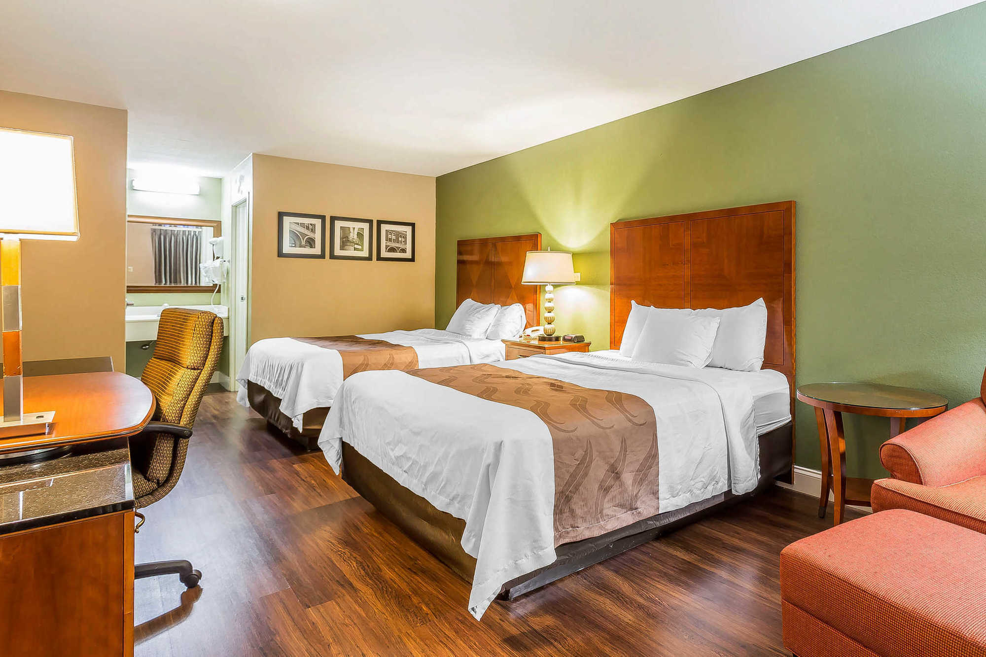 Quality Inn & Suites Near Robins Air Force Base Warner Robins Rum bild